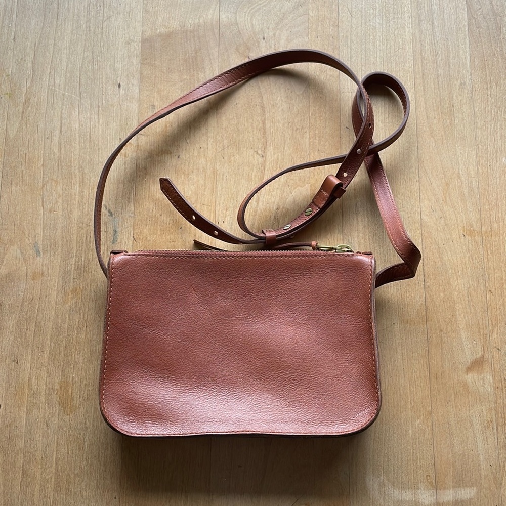 Madewell Simple Crossbody Bag (Leather)